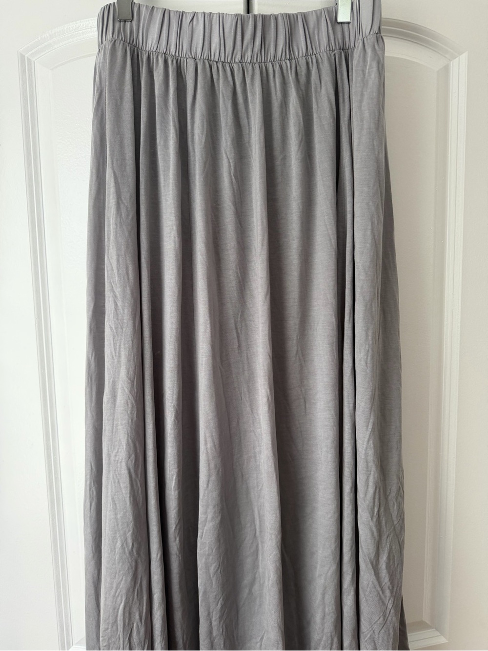 H&M Light Gray Maxi Skirt with Elastic Waistband